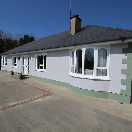 Hollybank, Rathmullan 홈스테이 *